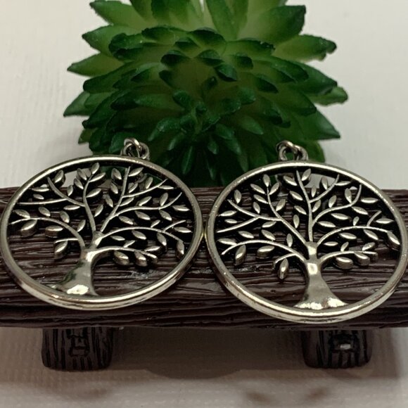 Tree of Life Earring, Celtic Earring, Gift Idea, Silly Earring, Nature Earring - Picture 3 of 5